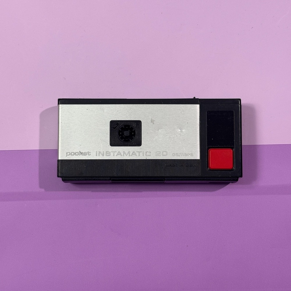 Vintage 1970's Kodak Pocket Instamatic‎ 20 Camera w/ Wrist Strap Tested Works